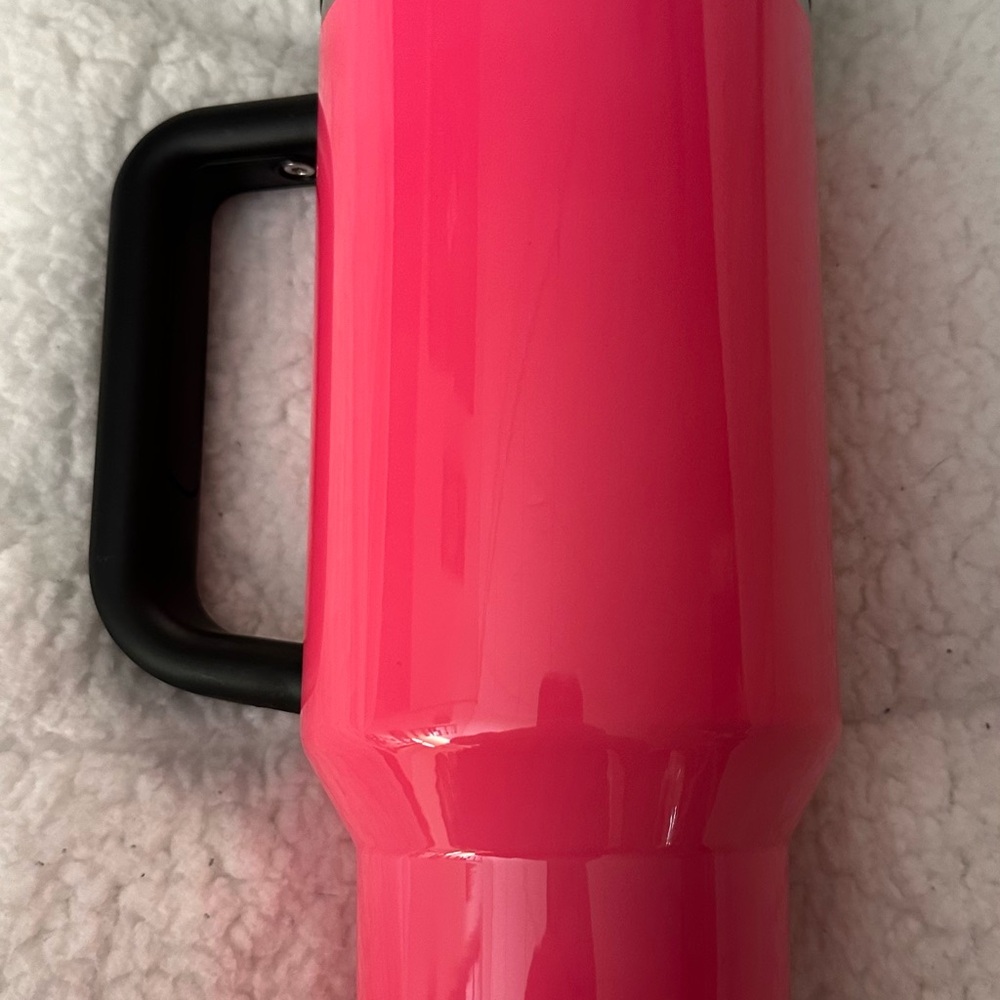 Stanley 40 oz Neon Pink Travel Mug - Picture 3 of 10